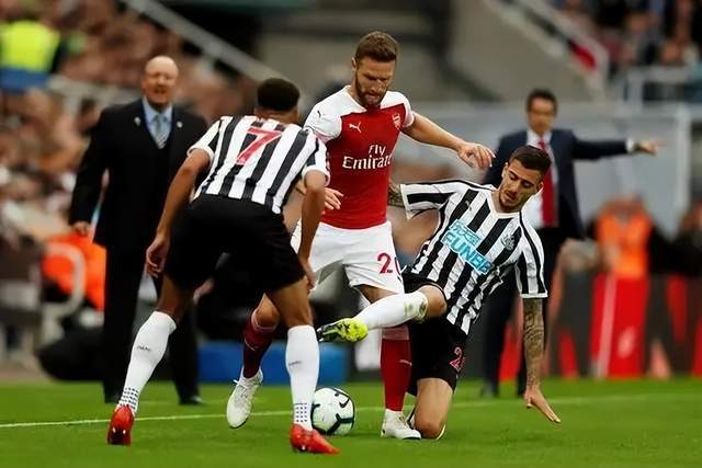 HWG！罗马诺：科纳特将加盟皇马，与皇马签约四年